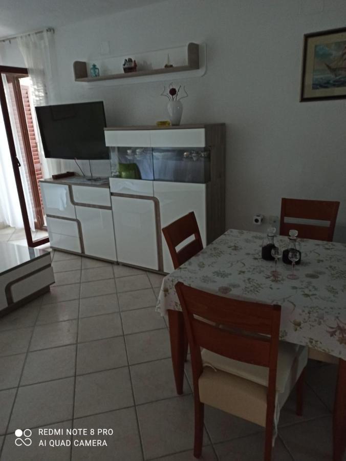 Apartman Robertino 1966 Макарска Екстериор снимка